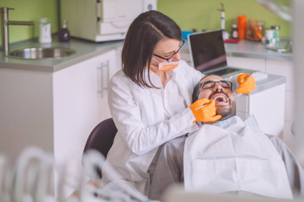 Best Emergency Tooth Extraction in Bunk Foss, WA